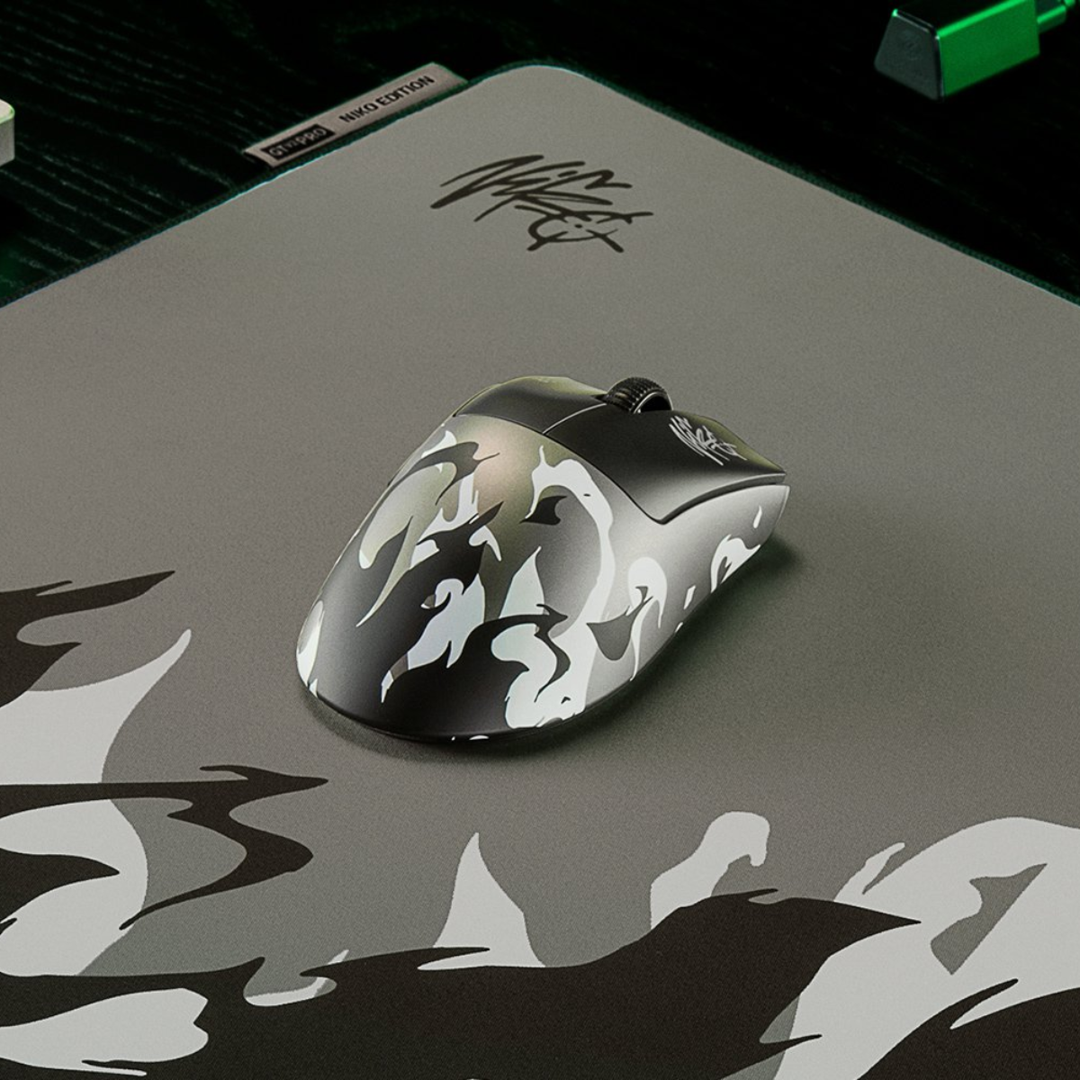 Razer DeathAdder V4 Pro - Wireless Esports Gaming Mouse - NiKo