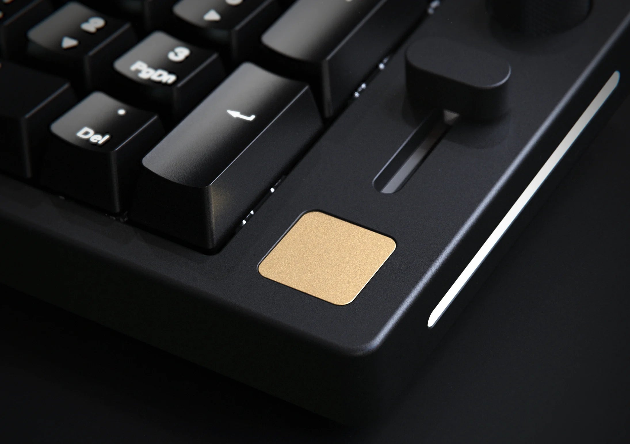 A large marketing image providing additional information about the product Glorious GMMK Numpad Blank Badge - Gold - Additional alt info not provided