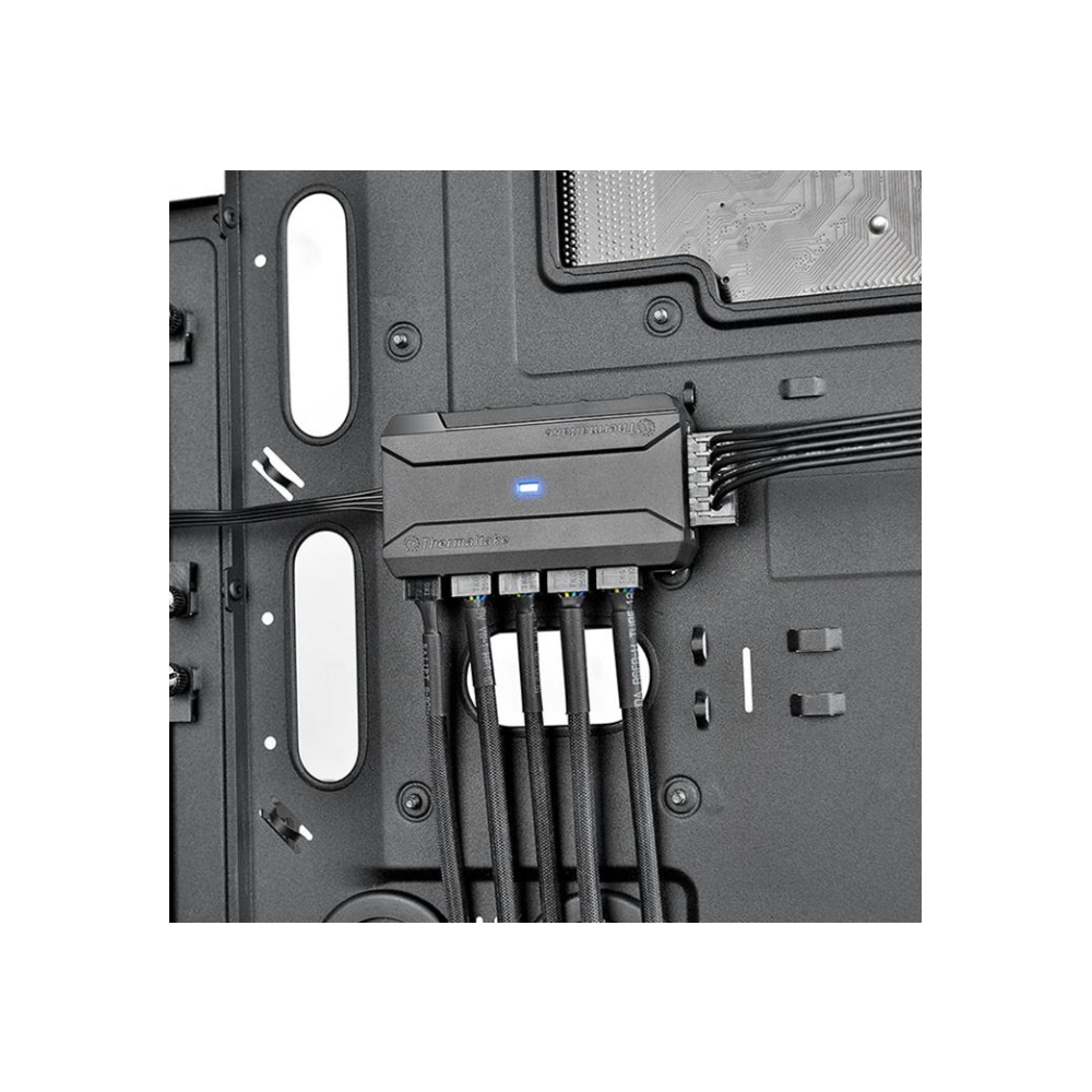 A large main feature product image of Thermaltake Commander FP - 10 Port PWM Fan Hub