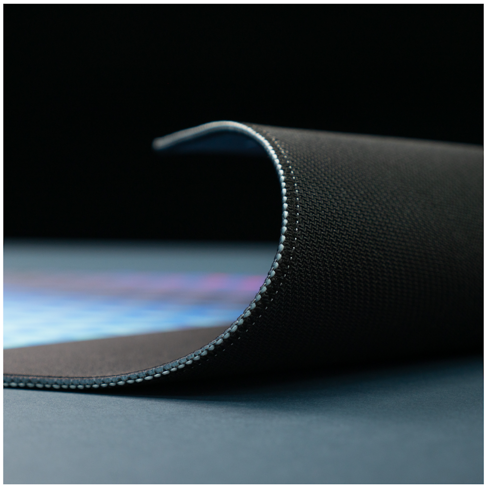 A large main feature product image of BattleBull Diamond Extended Mousepad - Dark