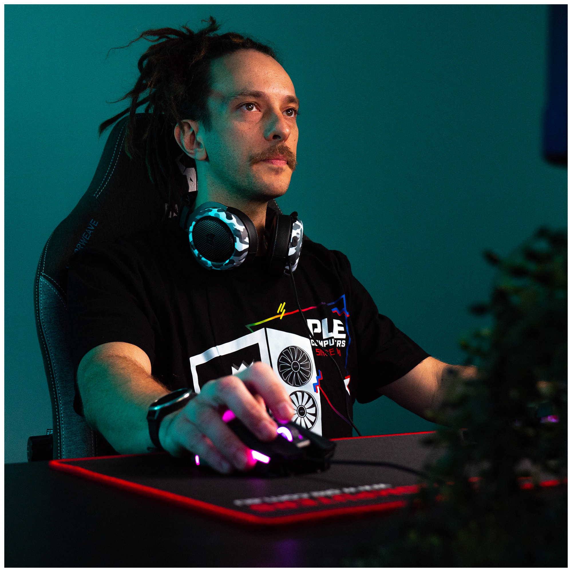 A large main feature product image of PLE T-Shirt 30th Anniversary - S