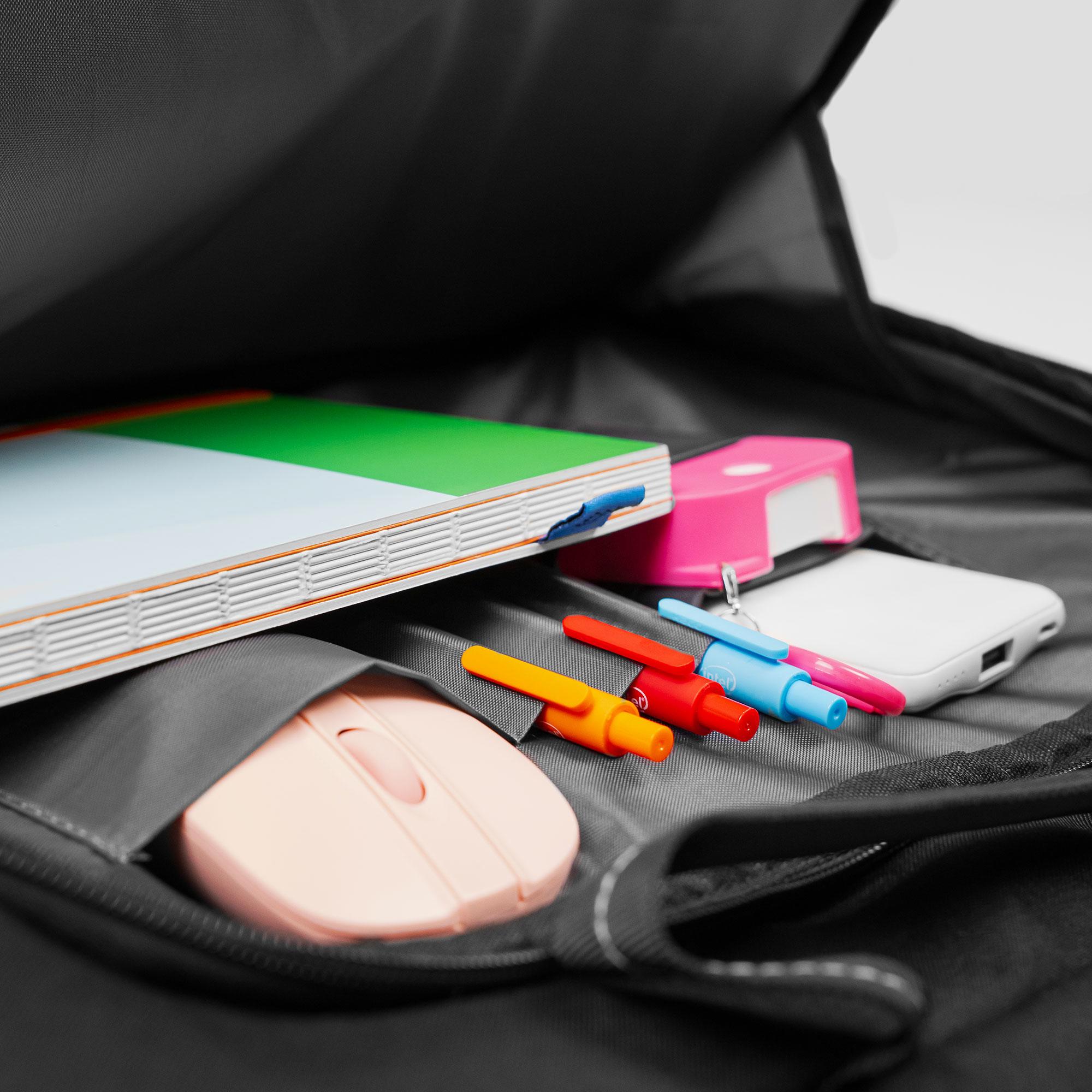 A large main feature product image of Fixita Urban 18.4" Black Messenger Notebook Bag