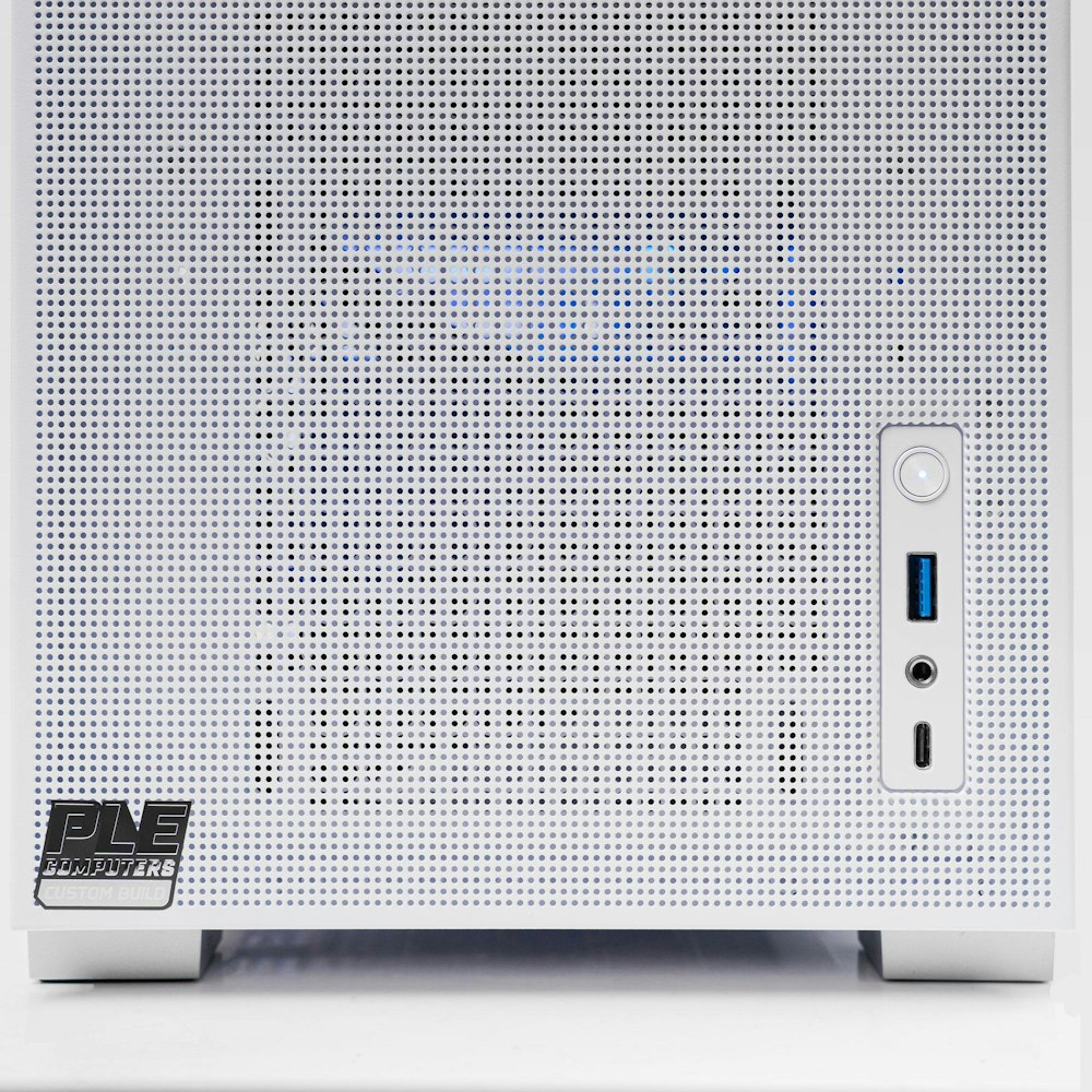 A large main feature product image of EX-DEMO PLE Polar RX 9070 XT Prebuild Ready To Go Gaming PC