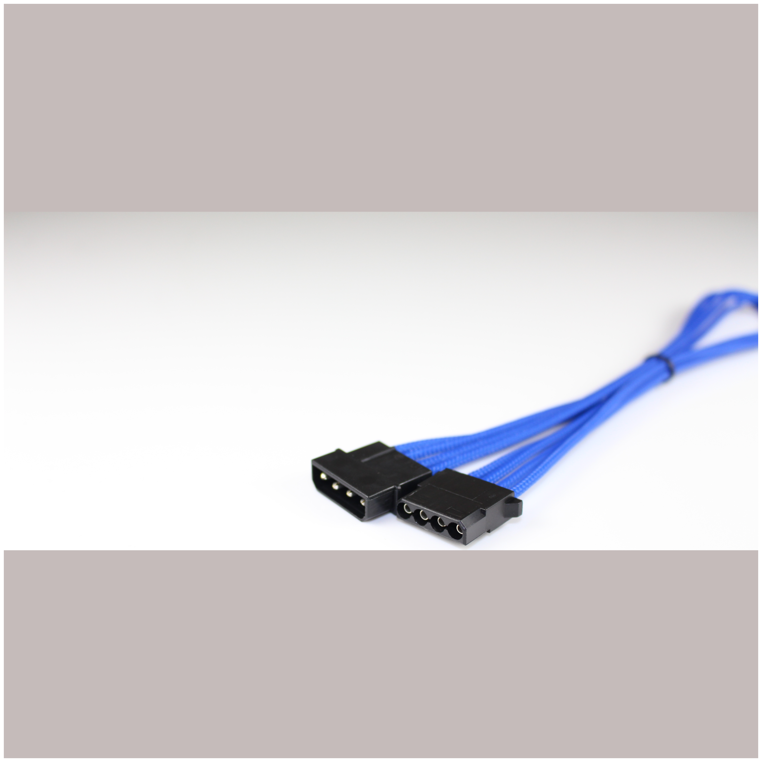 GamerChief Molex Power 45cm Sleeved Extension Cable (Blue) PLE Computers